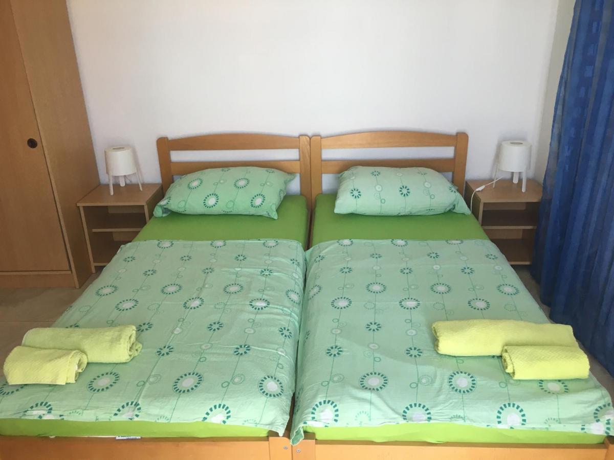 Apartmani Domenika Žuljana Εξωτερικό φωτογραφία
