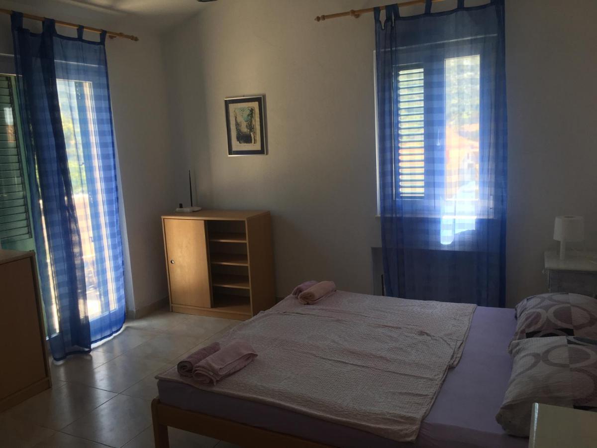 Apartmani Domenika Žuljana Εξωτερικό φωτογραφία