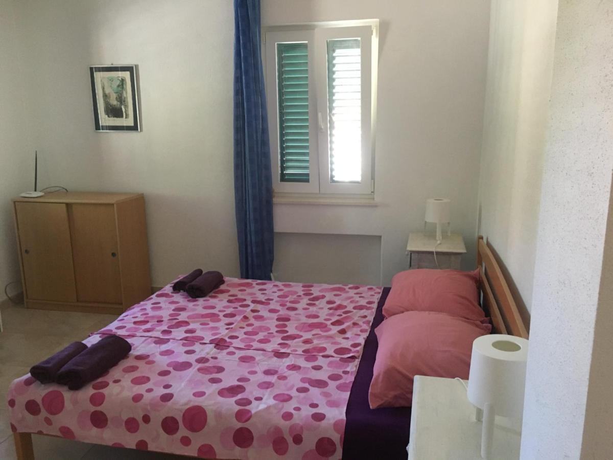 Apartmani Domenika Žuljana Εξωτερικό φωτογραφία