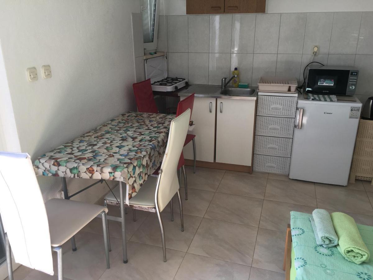 Apartmani Domenika Žuljana Εξωτερικό φωτογραφία
